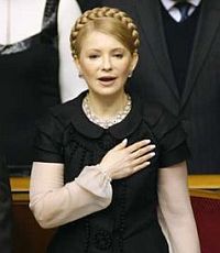 Тимошенко призывает граждан поверить банкам