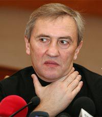 Балога призывает Кабмин наказать Черновецкого