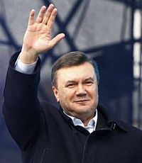 Опрос: Янукович лидирует в президентском рейтинге, ПР - в партийном