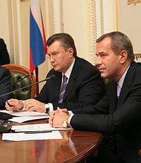 Ростислав Ищенко: «Клюев – последний рубеж, отделяющий Януковича от капитуляции»