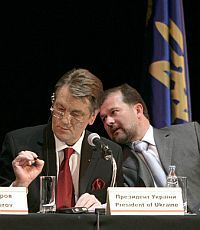 Балога посоветовал Ющенко покинуть "компанию лузеров"