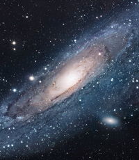 Туманность Андромеды оказалась "галактикой-каннибалом"