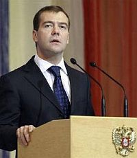 Медведев распорядился провести 9 мая парад в Севастополе