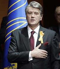 Ющенко призывает ответственно отнестись к новым волнам гриппа