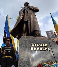 Националисты потребовали поставить в Киеве памятник Бандере