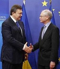 Ромпей: выход Греции из ЕС повлияет на противостояние Украины и России