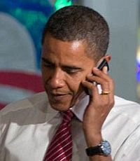 Обама не пишет SMS и не пользуется смартфоном