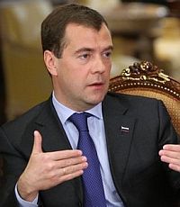 Медведев внимательно следит за КСУ