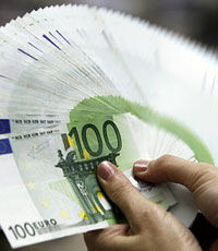 Евро существенно подорожал на межбанке
