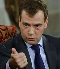 Медведев: Россия должна сама себя накормить мясом