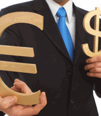 Доллар дорожает к евро в ожидании прогресса по Греции