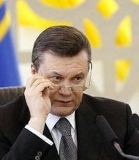 Янукович уволил глав Львовской и Запорожской облгосадминистраций