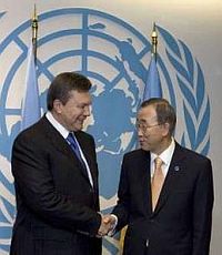 Пан Ги Мун пригласил Януковича в Нью-Йорк