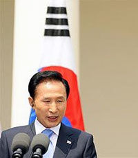 В Украине в следующем году ожидают визита корейского лидера Ли Мён Бака