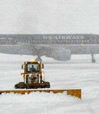 Снегопады парализовали авиасообщение в Европе