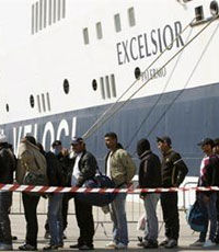 Минобороны Великобритании: в Европу по морю в этом году могут прибыть 500 тыс. нелегалов