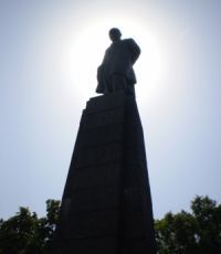 Послы 10 стран почтили память Шевченко стихами, российского не пригласили