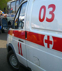 Жизнь медика "скорой помощи", раненого во время стрельбы в Симферополе, вне опасности