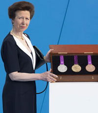 В Лондоне представлены медали Олимпиады-2012