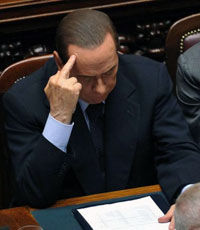 Берлускони грозит революцией, если его посадят в тюрьму