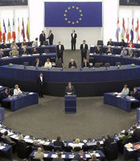 ЕП призывает ЕС встретиться с Януковичем