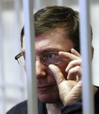 Луценко отказался от обследования врачами "Оберега" в Чернигове