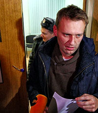 Уголовное дело в отношении Навального возобновили спустя день после сообщения о закрытии