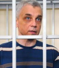 Суд смягчил Иващенко наказание  и освободил