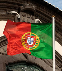 Португалия намерена смягчить меры жесткой экономии