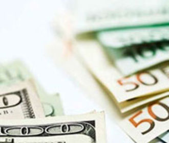 Доллар возобновил рост — закрытие межбанка