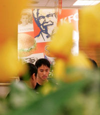 Птичий грипп в Китае обвалил прибыль KFC