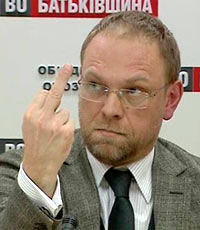 Средний палец адвоката Власенко