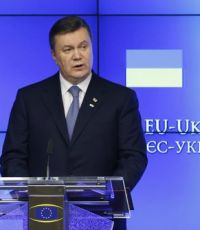 Янукович: ЕС не помешает Украине развивать отношения с Россией