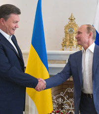 Россия согласна обсуждать цену на газ для Украины - Янукович