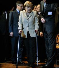Меркель получила травму на лыжной трассе в Швейцарии