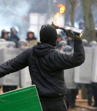 "Самооборона Майдана" начинает военную подготовку своих бойцов