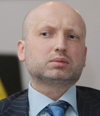 Турчинова лишили депутатского мандата