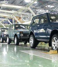 Украина ввела пошлины на импорт российских автомобилей