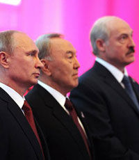 Путин предложил Белоруссии и Казахстану валютный союз