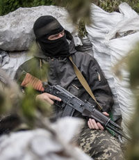 В Донецкой области идет бой на пункте пропуска