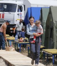 Более 35,5 тысяч украинских беженцев остаются в пунктах временного размещения в России