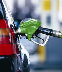 Сколько продержится дешевый бензин на наших заправках?