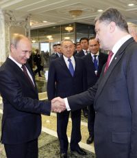 Порошенко озвучил условие встречи с Путиным