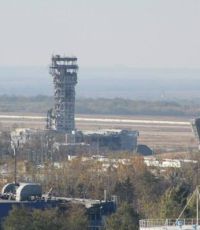 В аэропорту Донецка упала диспетчерская башня