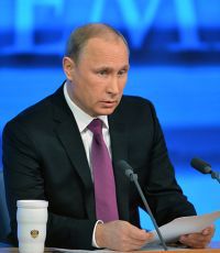 Путин: украинское урегулирование должно вестись мирным путем