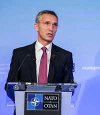 Генсек НАТО: Россия тормозит процесс решения конфликта в Сирии