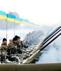 Порошенко: Украина подтянула воинские резервы на юго-восток страны