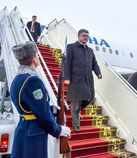 Порошенко отправился из Минска на заседание Совета ЕС