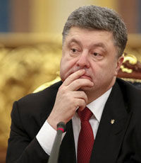 Порошенко: на Донбассе находится свыше 40 тыс. боевиков
