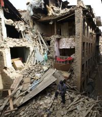 Количество жертв землетрясения в Непале превысило 8,6 тыс. человек